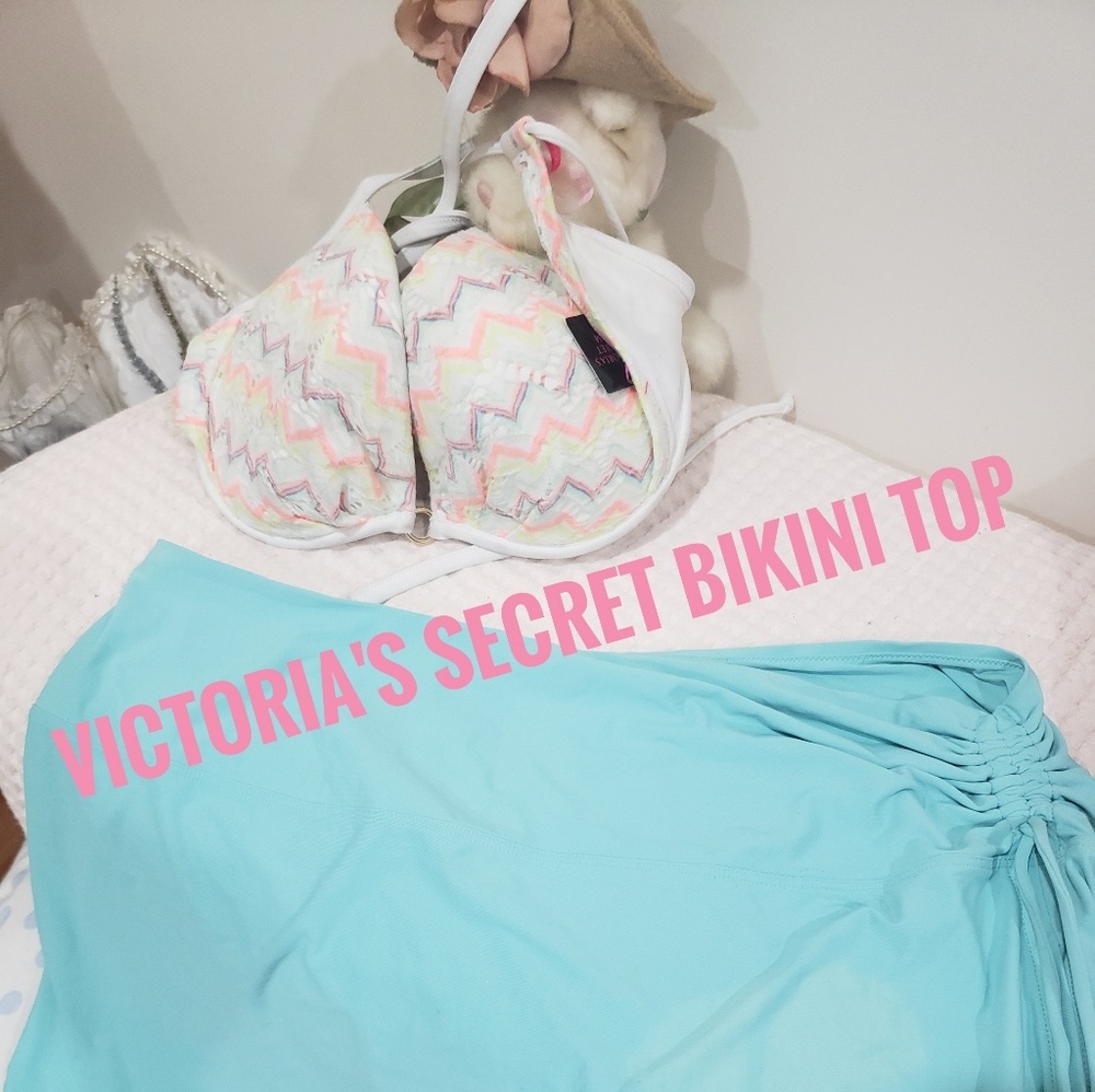 Victoria's Secre crochet Chevron Bikini Top 36D